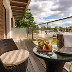 Hotel Tiffi Boutique 4*
