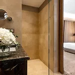 Tiffi Boutique Отель Ольштын
