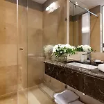 Tiffi Boutique 4*