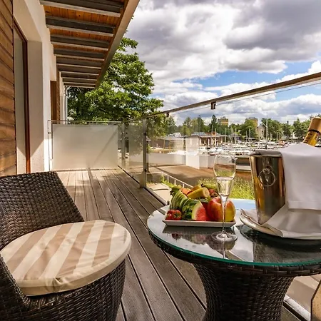 Hotel Tiffi Boutique 4*