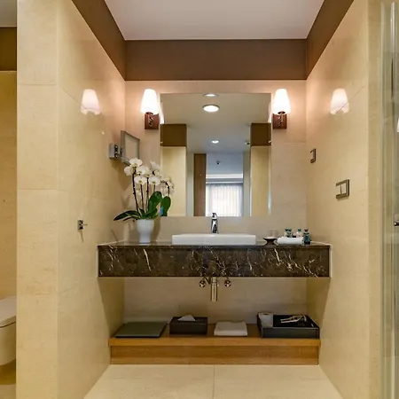 Tiffi Boutique Hotel