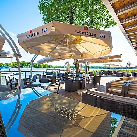 Tiffi Boutique Hotel 4*