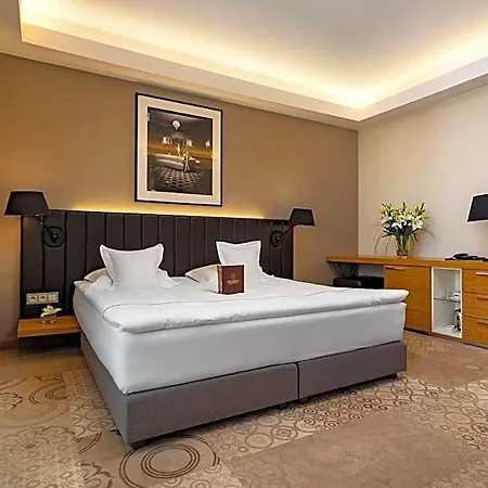 Hotel Tiffi Boutique 4*