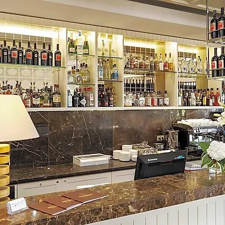 Tiffi Boutique 4*