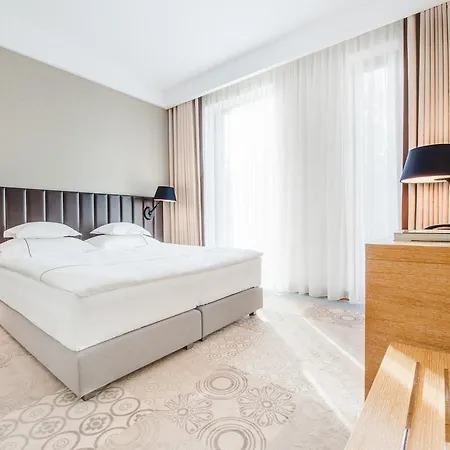 Tiffi Boutique 4*
