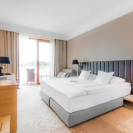 Tiffi Boutique Hotel 4*