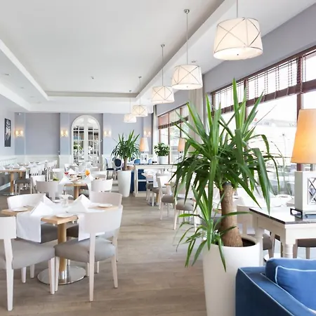 Tiffi Boutique Hotel 4*