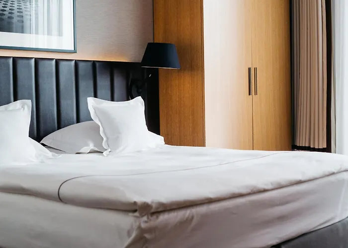 מלון Tiffi Boutique 4*